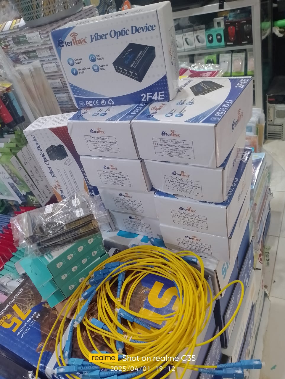Aksesoris dan perlengkapan komputer
